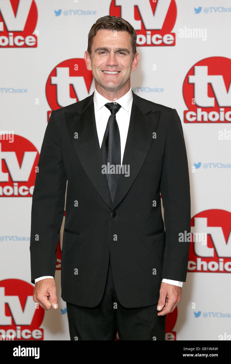 Scott Maslen Ankunft für den TV Choice Awards 2016 statt im The Dorchester Hotel, Park Lane, London. PRESSEVERBAND Foto. Bild Datum: Montag, 5. September 2016. Vgl. PA Geschichte SHOWBIZ TVChoice. Bildnachweis sollte lauten: Daniel Leal-Olivas/PA Wire Stockfoto