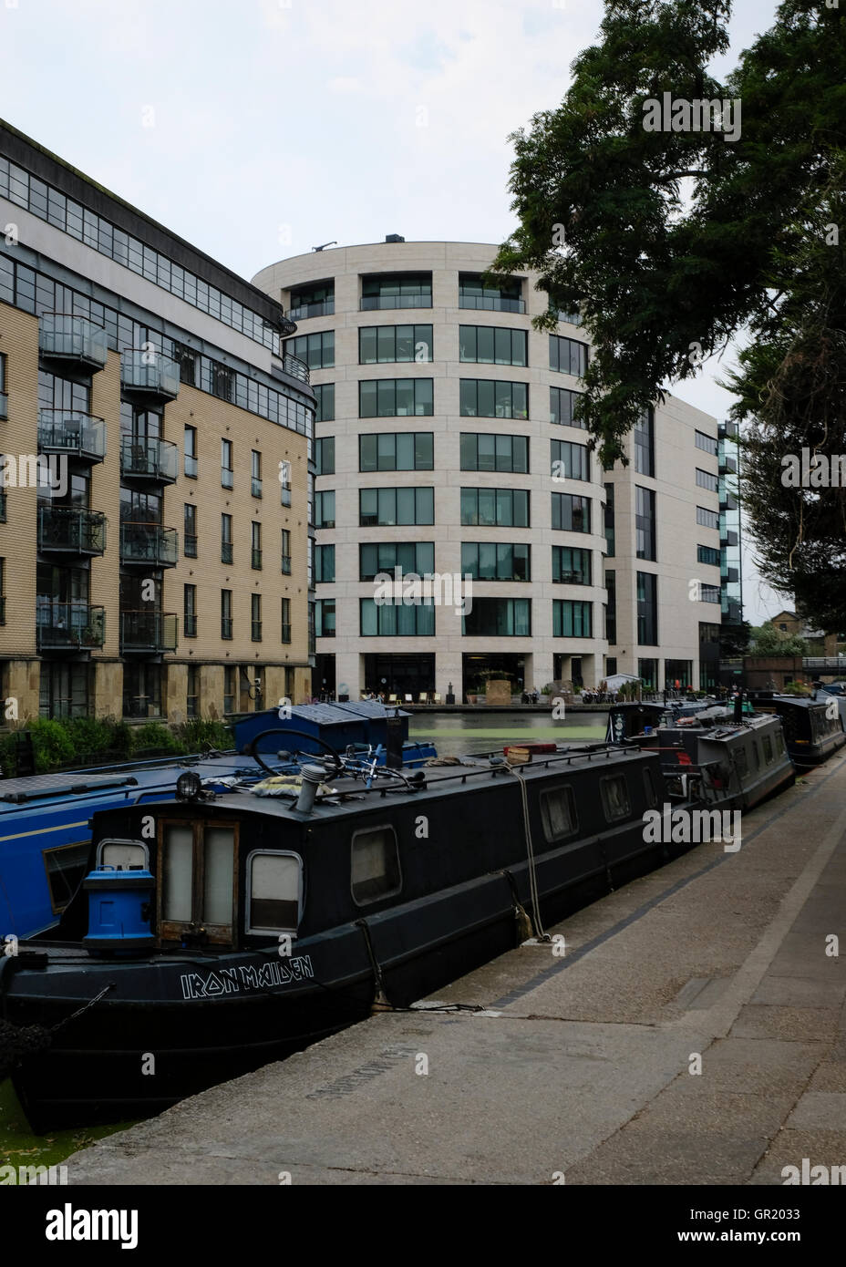 Des Regents Canal London, ursprünglich gebaut und für den kaufmännischen Verkehr ist nun Teil der Freizeit Gegenden der Hauptstadt. Stockfoto