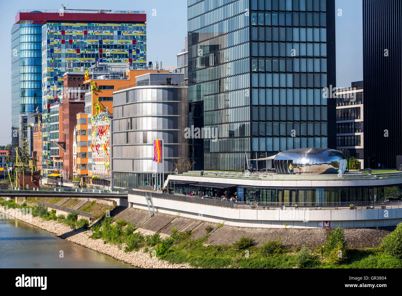 Der Medien Hafen, Düsseldorf, Deutschland, Binnenhafen Rhein, moderne Architektur in einem alten Hafen Stockfoto