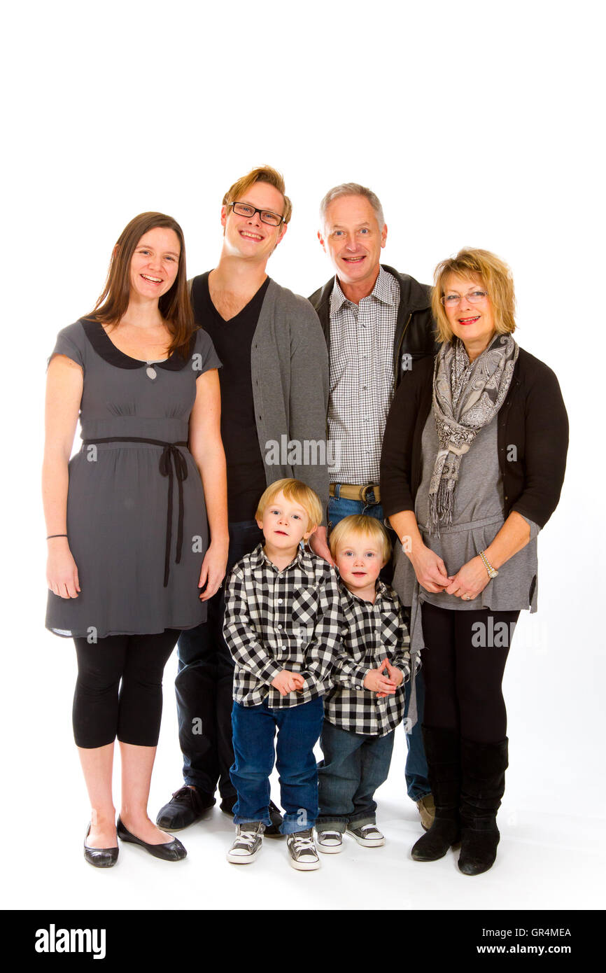 Sechsköpfige Familie isoliert Stockfoto