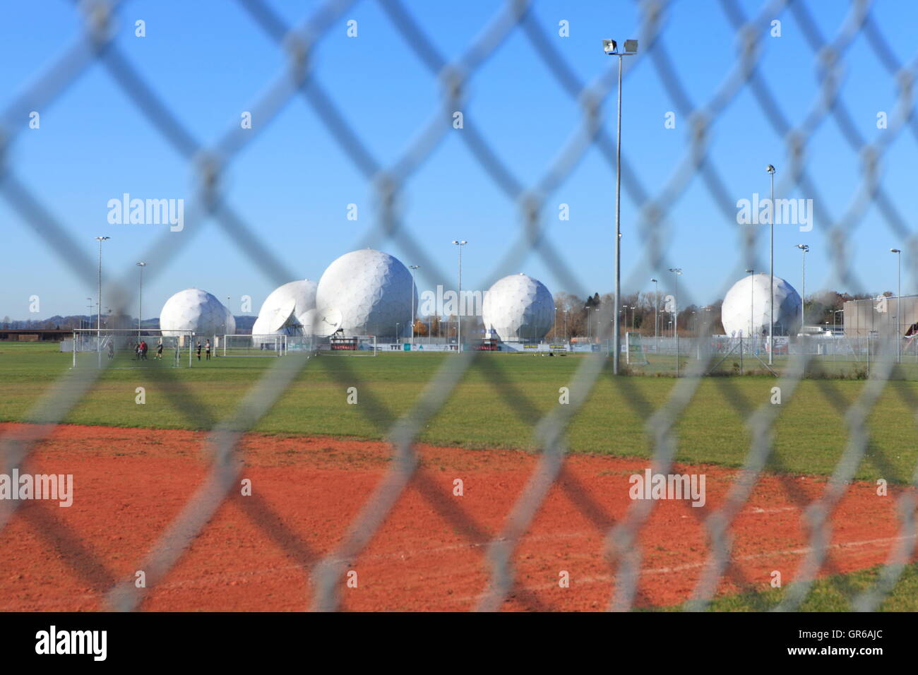 Ehemalige uns Echelon abgehört Gerät, Mietraching, Bad Aibling, Bayern, Deutschland Stockfoto