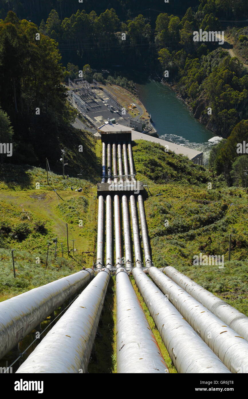 Im Jahre 1938 in Auftrag gegeben, war dieser hydroelektrischen Entwicklung der Ursprung von Tasmaniens 110KV-Übertragungs-System. Stockfoto