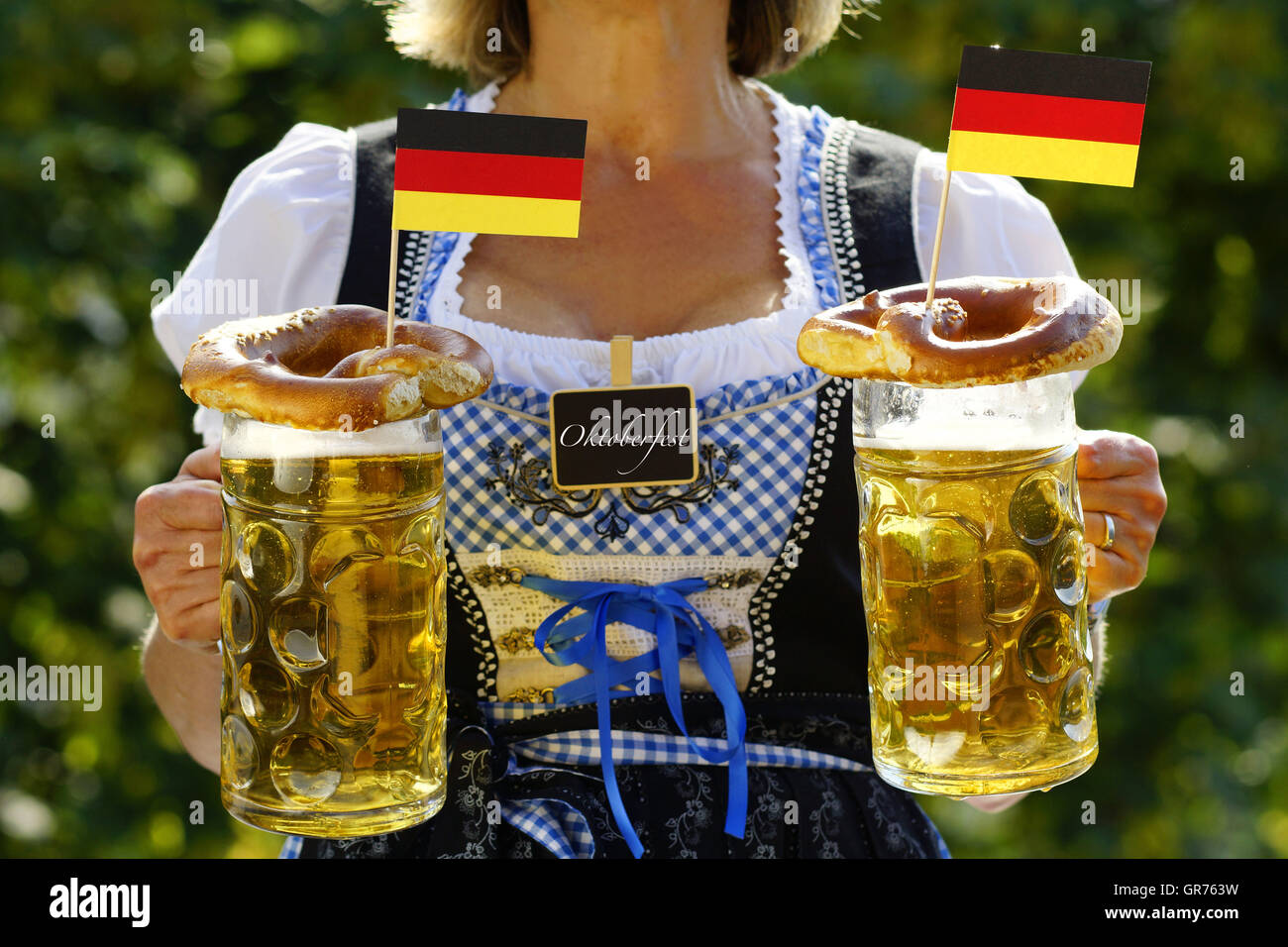 Kellnerin des Oktoberfestes Stockfoto