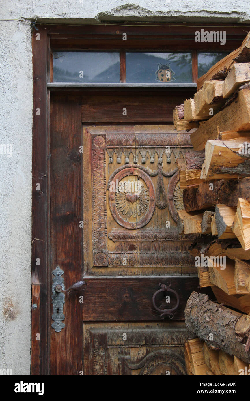 Tür aus Holz Stockfoto