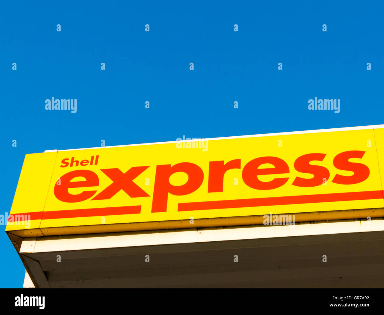 Shell express Marke der Tankstelle von Royal Dutch Shell multinationalen Öl- und Gasfirma, Niederlande Stockfoto