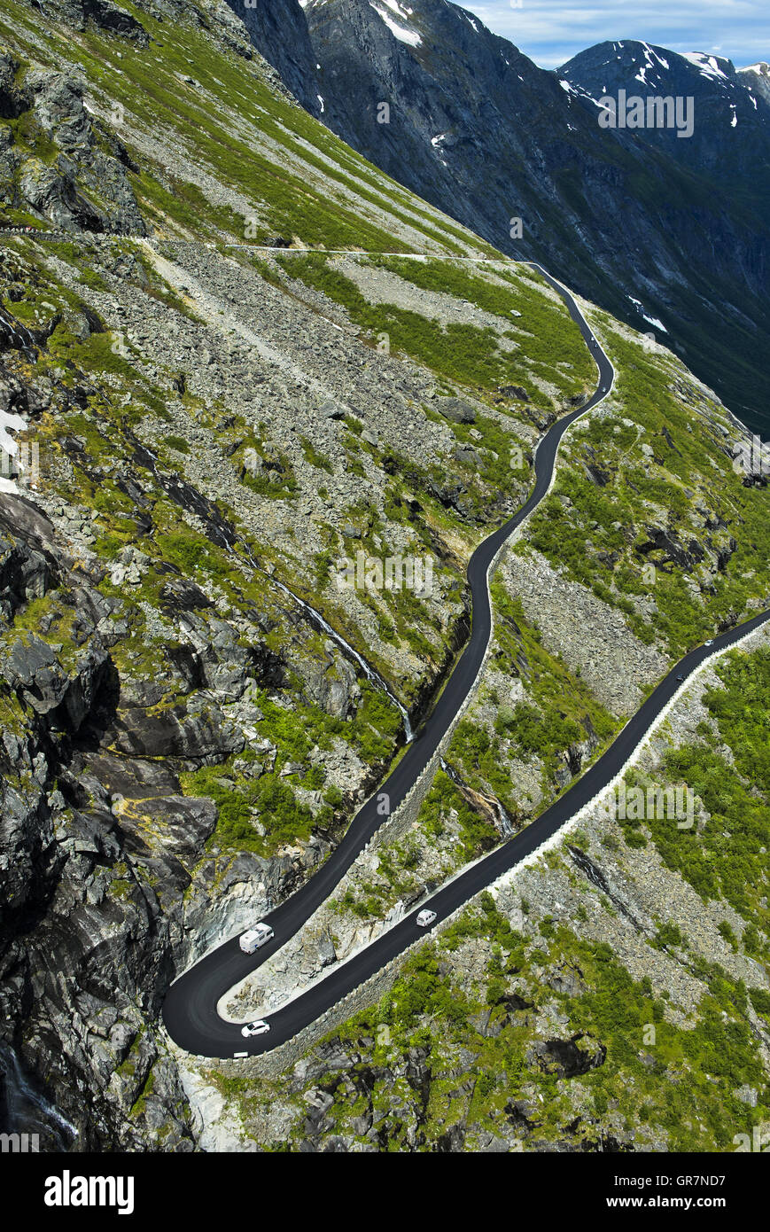 Kehre die Trollstigen-Bergstraße in der Nähe von Andalsnes, Norwegen Stockfoto