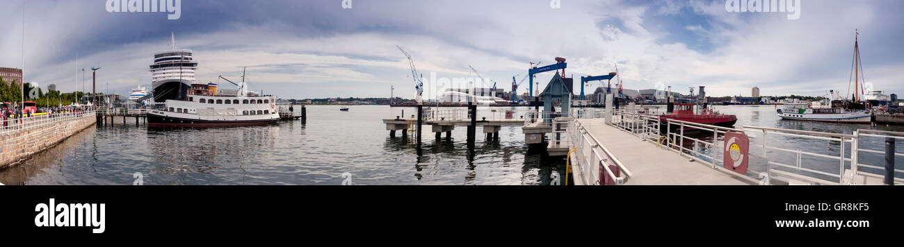 Panoramablick über den Hafen von Kiel In Deutschland, 11 Juli 2015. Stockfoto