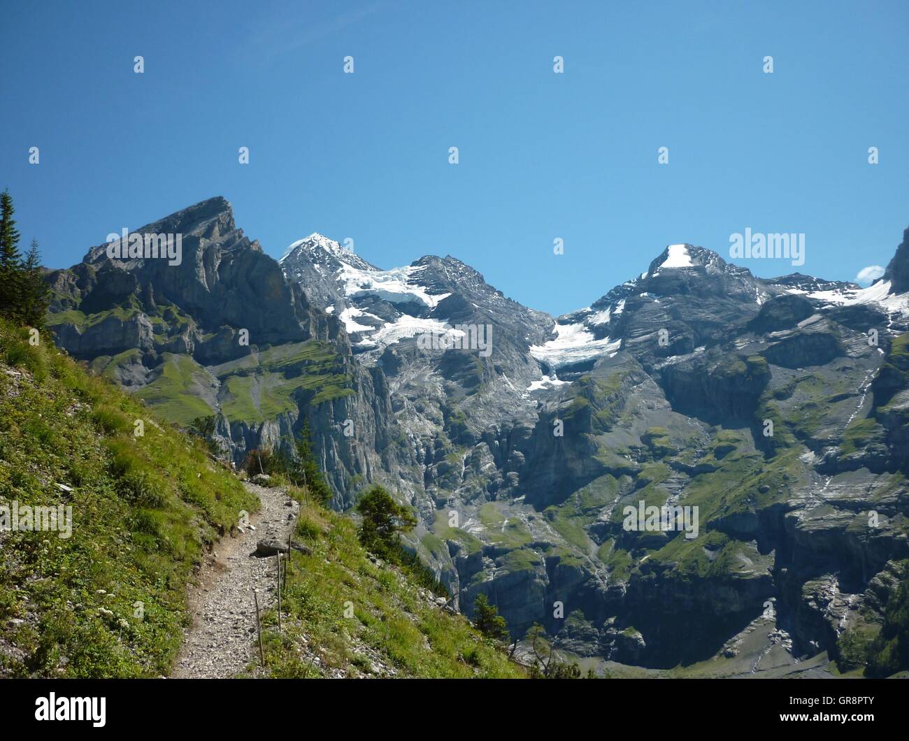 Blümlisalp berg -Fotos und -Bildmaterial in hoher Auflösung – Alamy