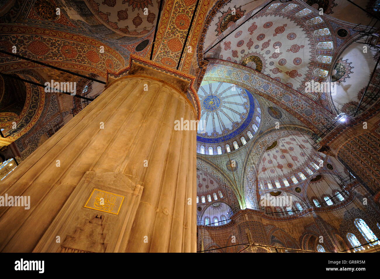 Istanbul-Sultan-Ahmed-Moschee-Interieur Stockfoto