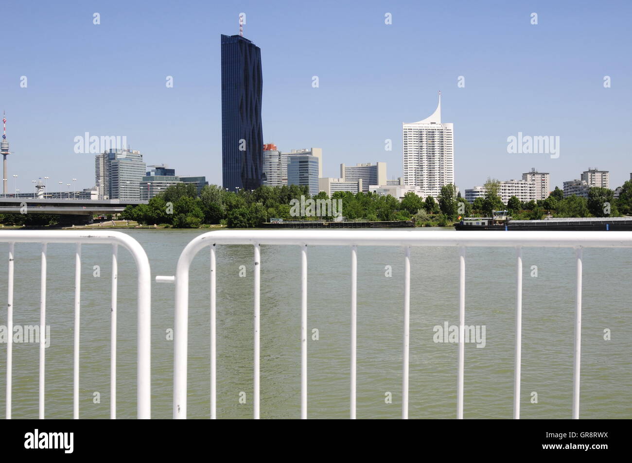 DC Tower, Uno-City und Donaucity-Wien Stockfoto