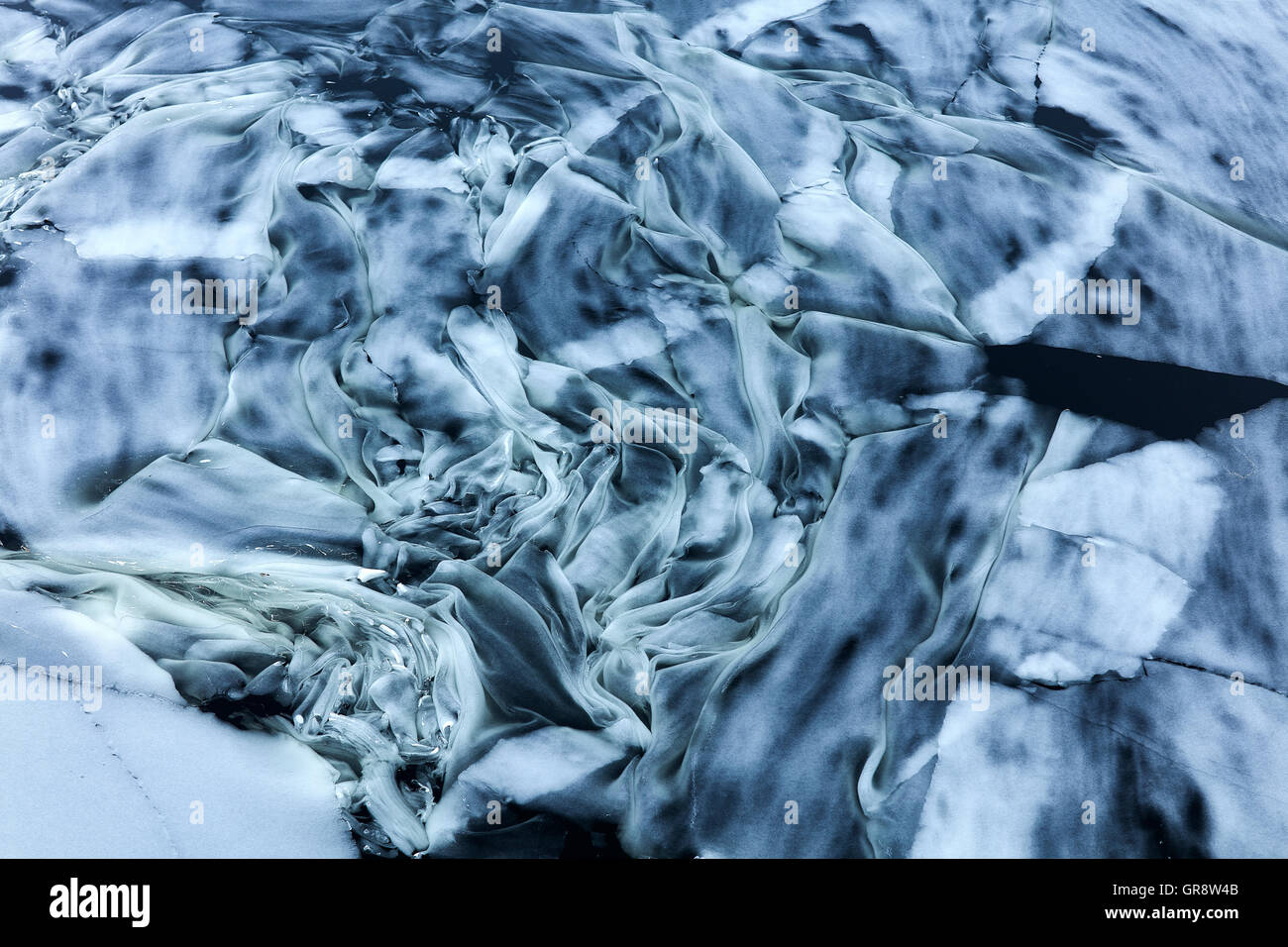 Eis im Ozean wirbeln Stockfoto