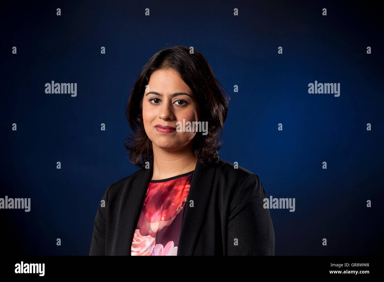Sara Khan, der britischen muslimischen Menschenrechtler und Direktor des Inspire, auf dem Edinburgh International Book Festival. Edinburgh, Schottland. 28. August 2016 Stockfoto