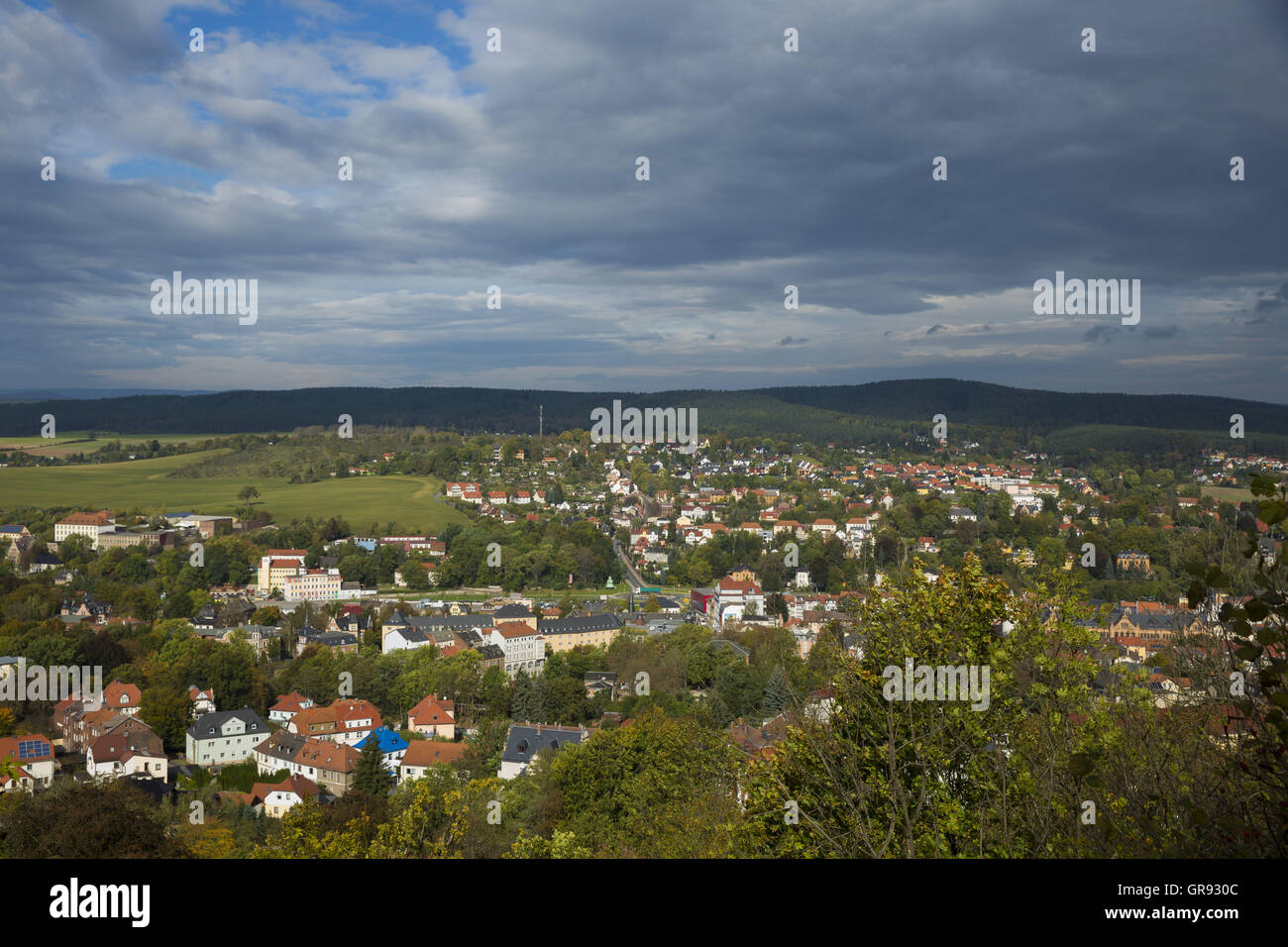 Teilansicht des Pößneck mit einem bewölkten Himmel, Thüringen, Deutschland, Europa Stockfoto