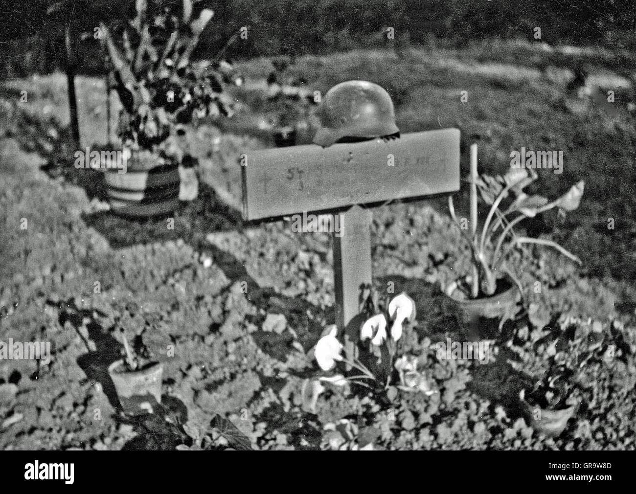 Grab eines Soldaten im zweiten Weltkrieg In Belgien Stockfoto