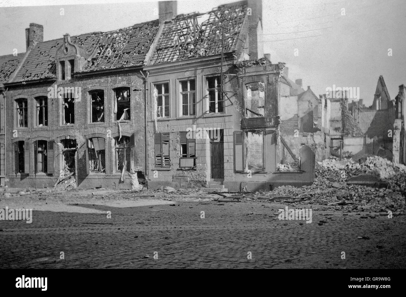 Zerstörte Gebäude während des zweiten Weltkriegs im Jahr 1940 In Belgien Stockfoto