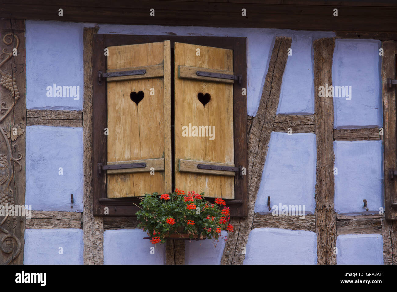 Fenster, Ribeauvillé, Elsass, Departement Haut-Rhin, Frankreich, Europa Stockfoto