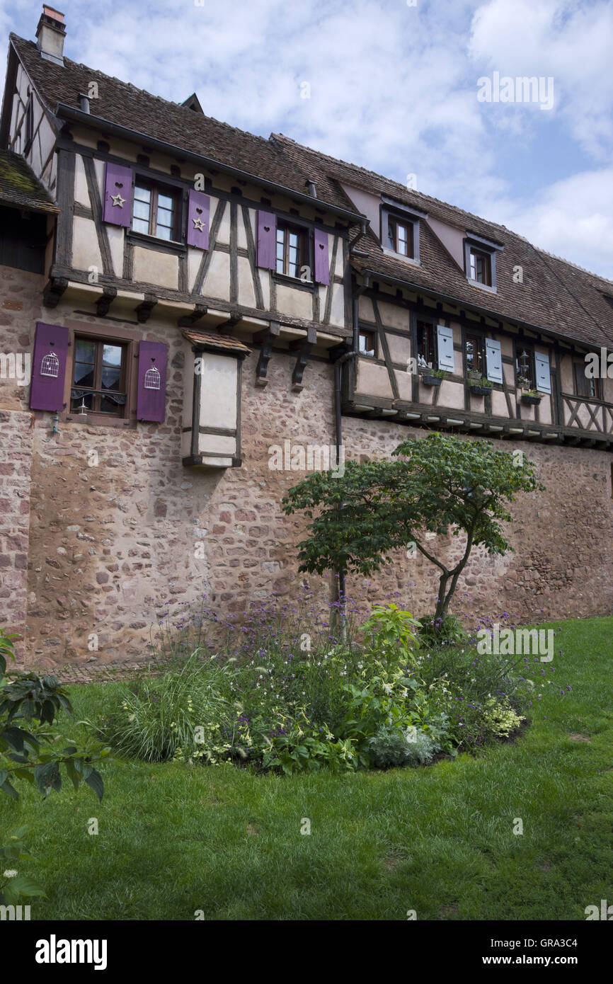 Stadt Wand, Riquewihr, Elsass, Departement Haut-Rhin, Frankreich, Europa Stockfoto