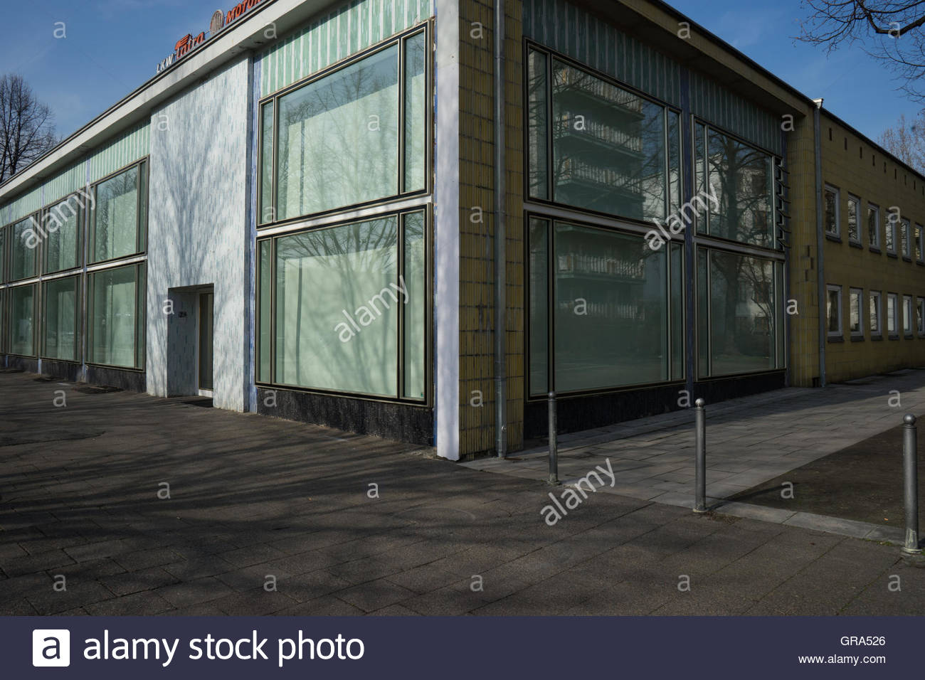 KarlMarxAllee, BerlinKino Kosmos Stockfoto, Bild 117622798 Alamy