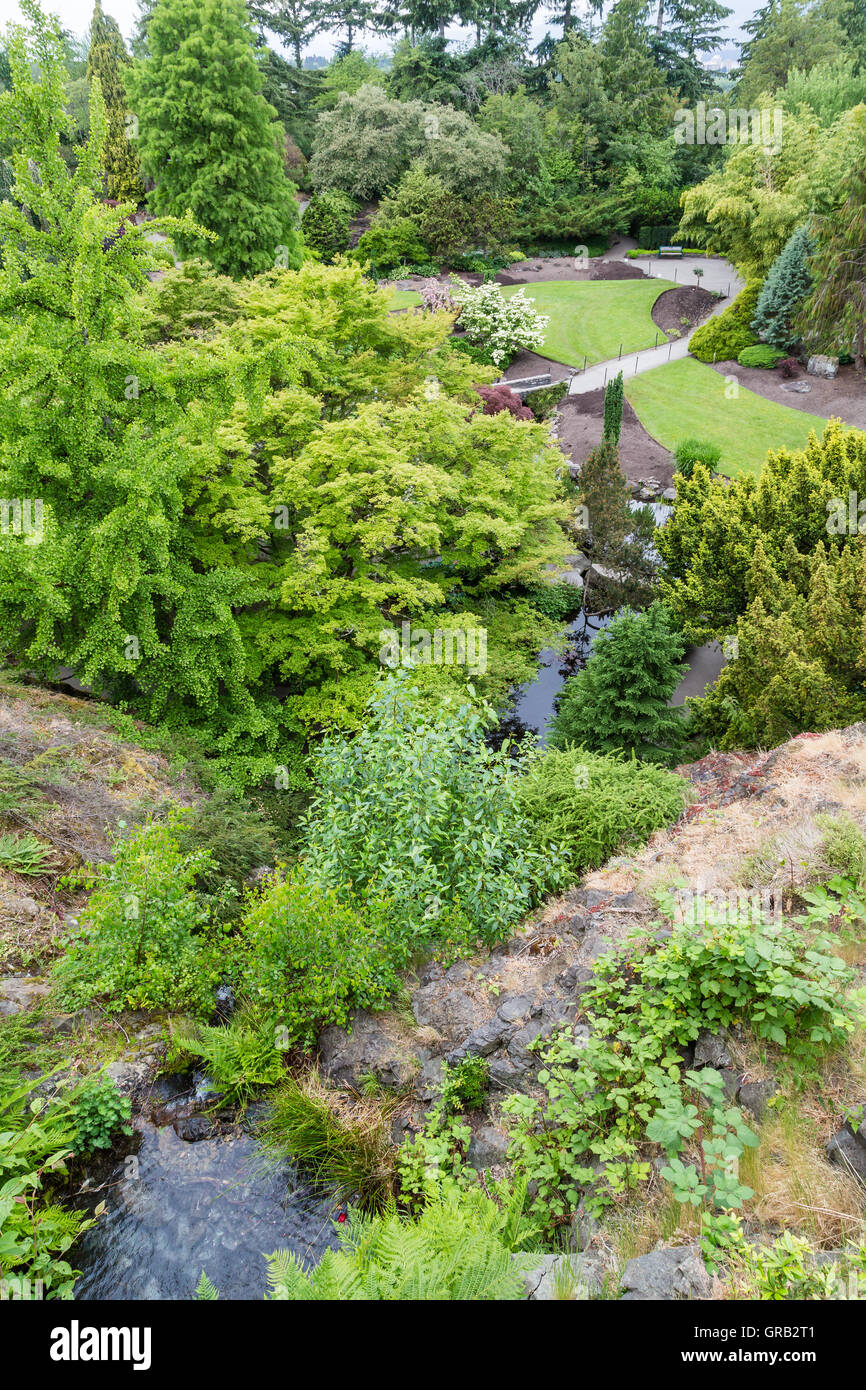 Schön angelegter Garten in Vancouver British Columbia Stockfoto