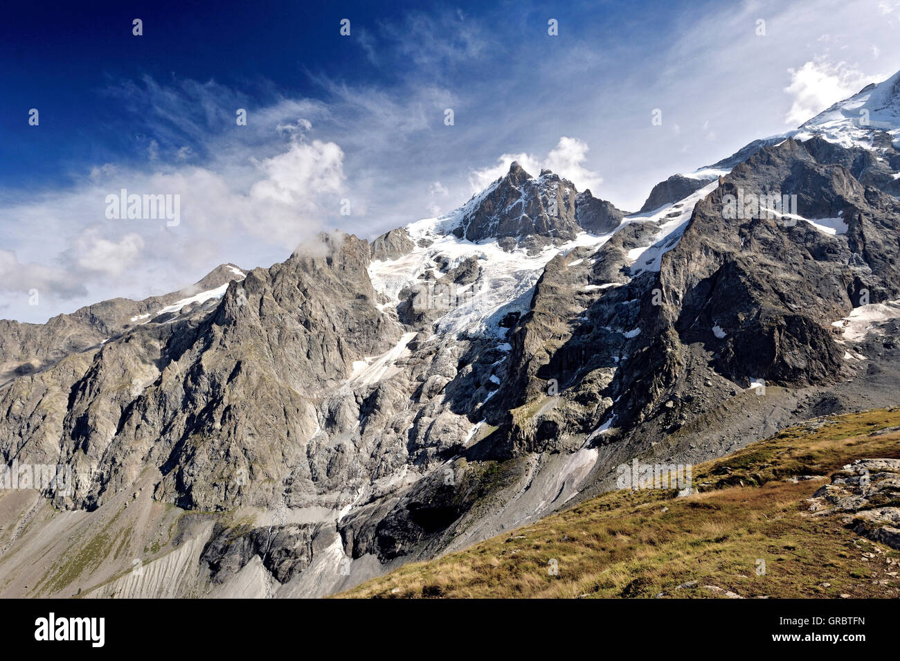 Panoramablick auf die Gletscher des La Meije, Französische Alpen, Frankreich Stockfoto