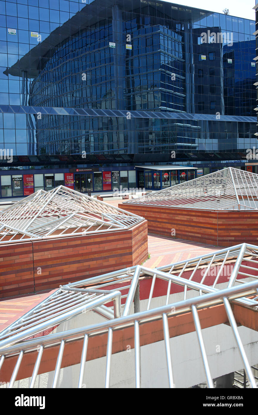 Porte De L'Arenas, Business Center und Bürogebäuden Stockfoto