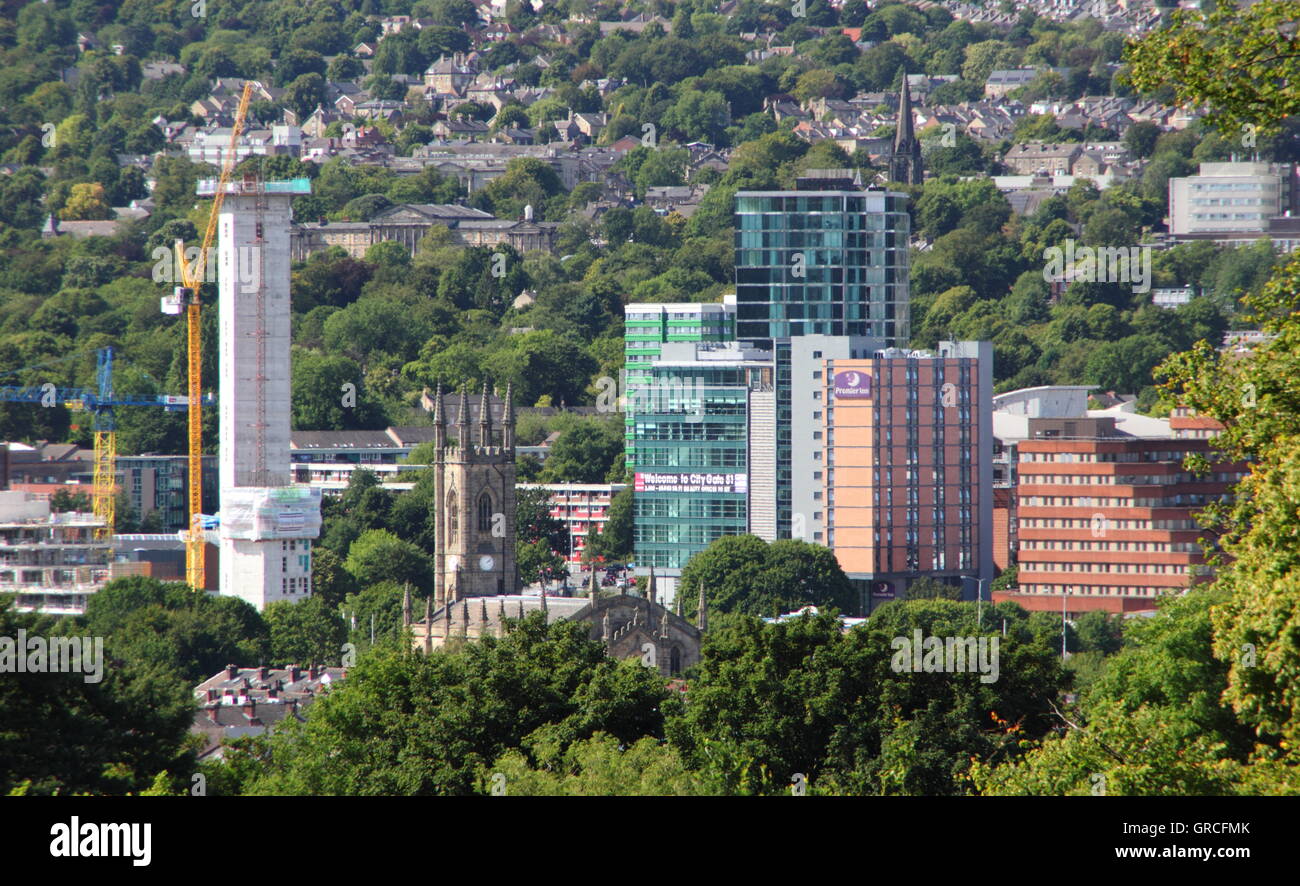 Sheffield Stadtzentrum auf der Suche für den Bau von New Era Square (Chinatown), Str. Marys Kirche und das Premier Inn Hotel, UK Stockfoto