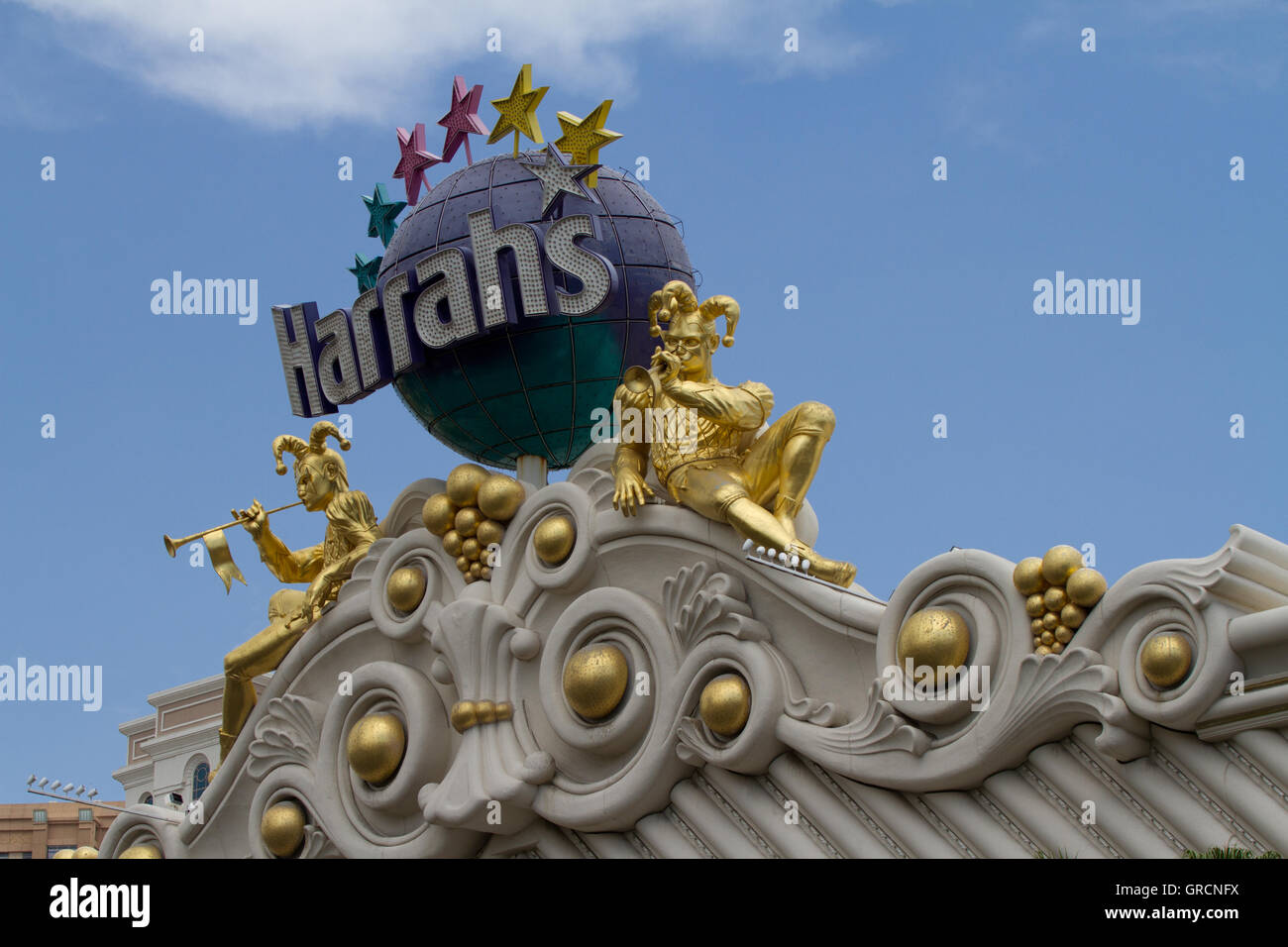 Zahlen und Zeichen auf Dach. Harrahs, Las Vegas. Nevada. USA Stockfoto