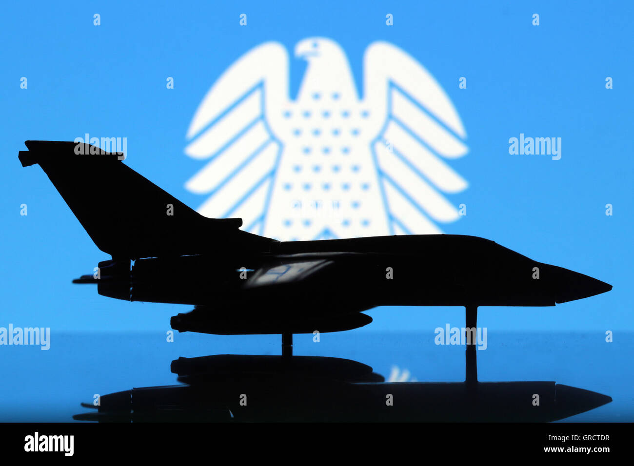 Tornado-Düsenjäger mit Emblem der deutschen Bundetag Stockfoto