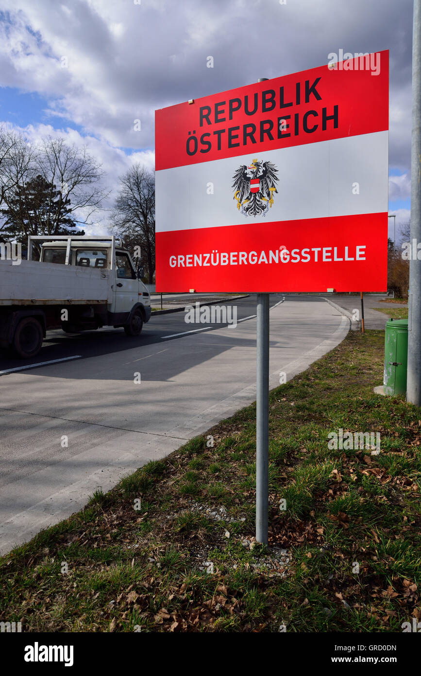 Grenze Kontrollpunkt der Republik Österreich Stockfoto