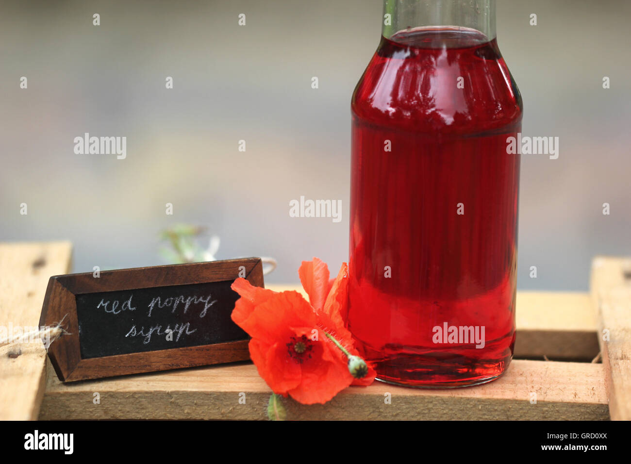 Klatschmohn Sirup hausgemacht Stockfoto