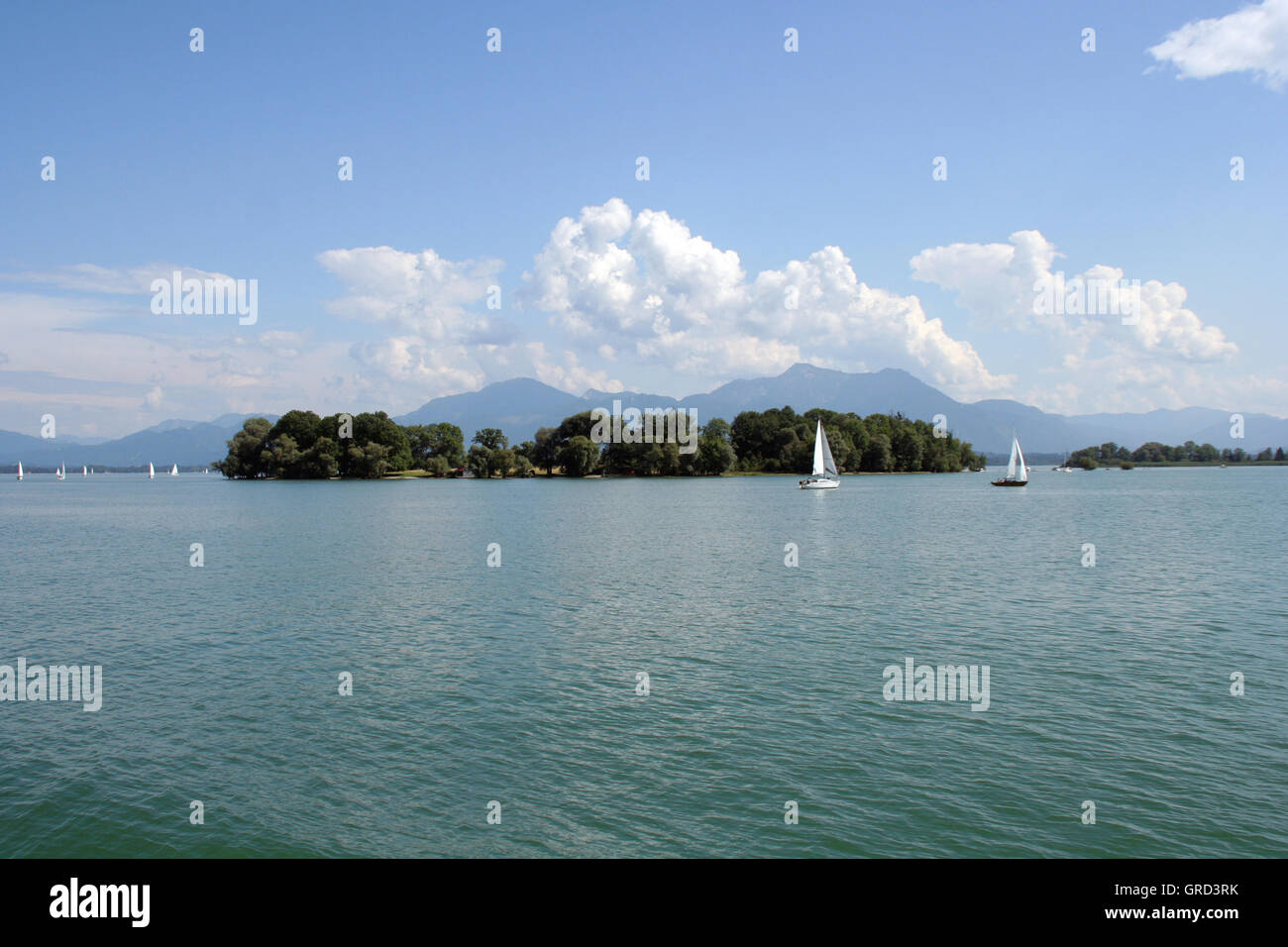 Blick über den See-Chiemsee Stockfoto