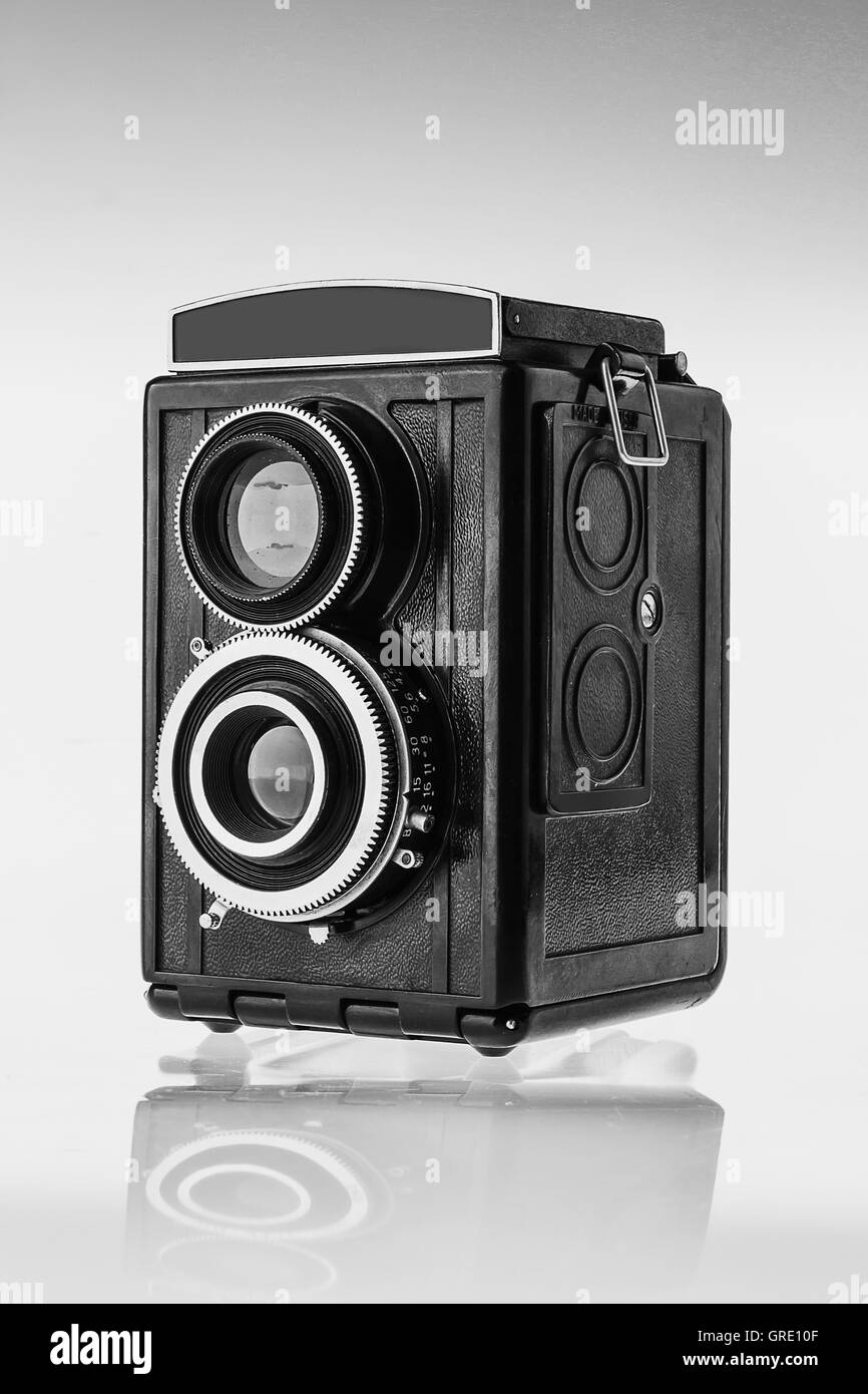 Vintage Doppel-Objektiv-Kamera für Rollfilm Stockfoto