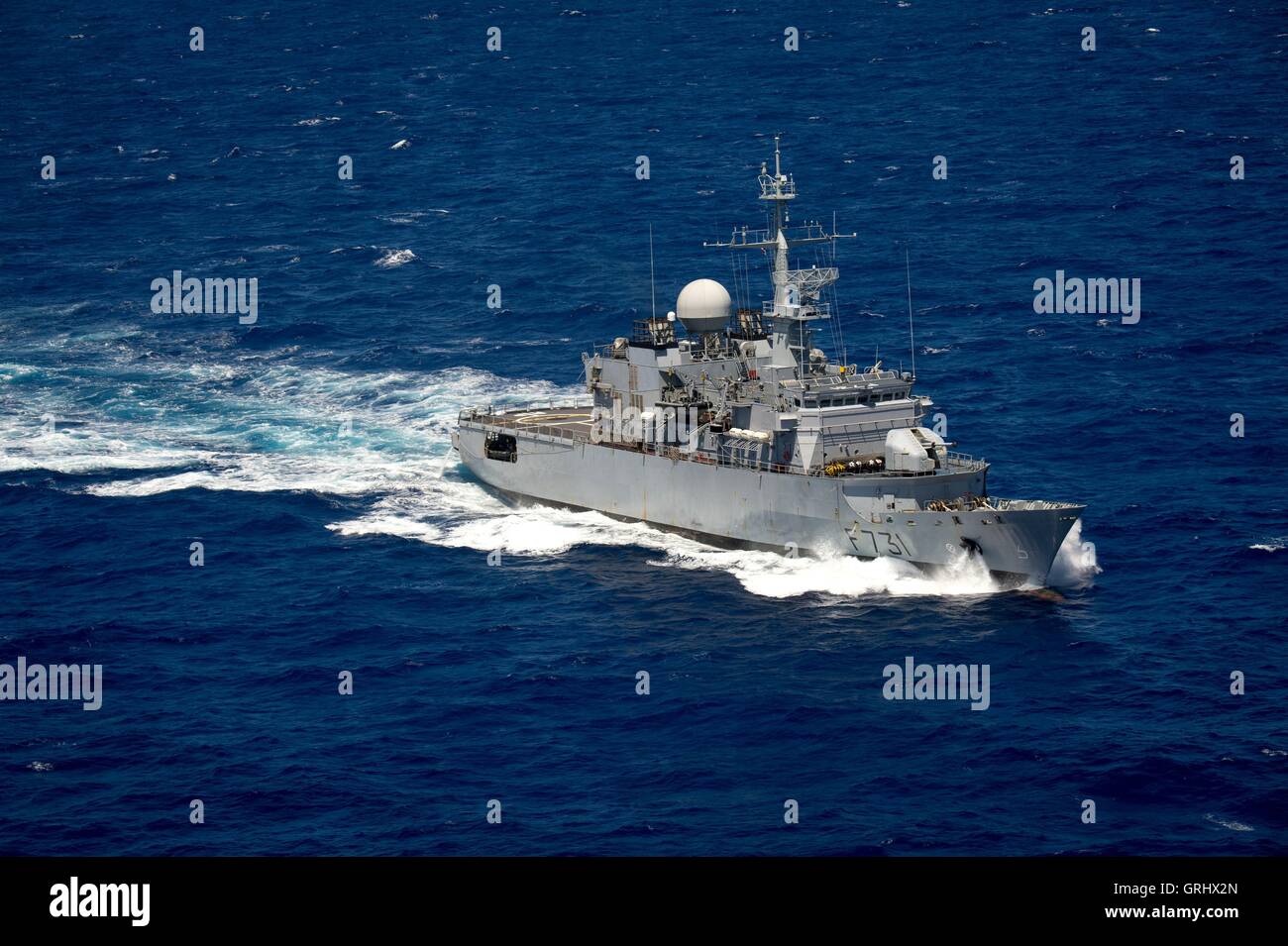 Französische Marine Floreal-Klasse Fregatte dampft FS Prairial in engen Formation während der Rand der pazifischen Übungen 28. Juli 2016 in und rund um die Inseln von Hawaii und Südkalifornien. Stockfoto