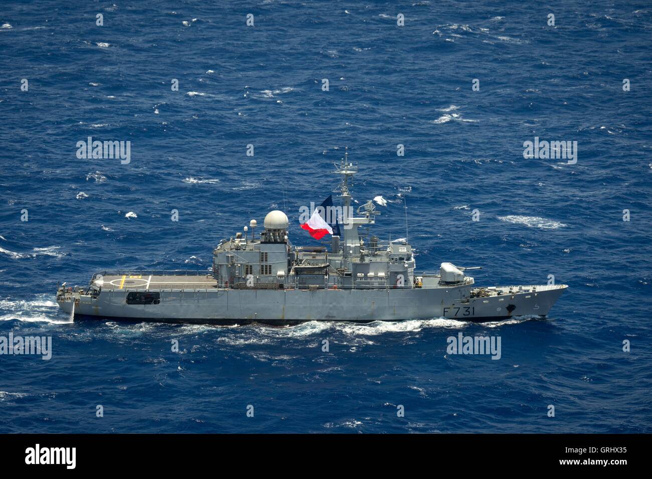 Französische Marine Flor eal-Klasse Fregatte dampft FS Prairial in engen Formation während der Rand der pazifischen Übungen 28. Juli 2016 in und rund um die Inseln von Hawaii und Südkalifornien. Stockfoto
