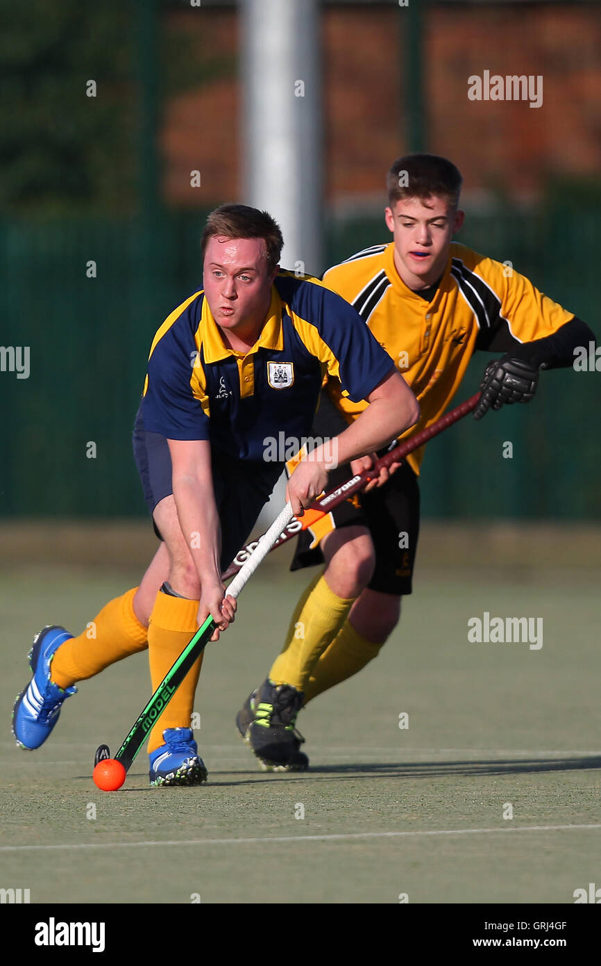 Witham HC 3. XI Vs Romford HC East Hockey League in dieser Sports Centre, Witham, England am 16.01.2016 Stockfoto