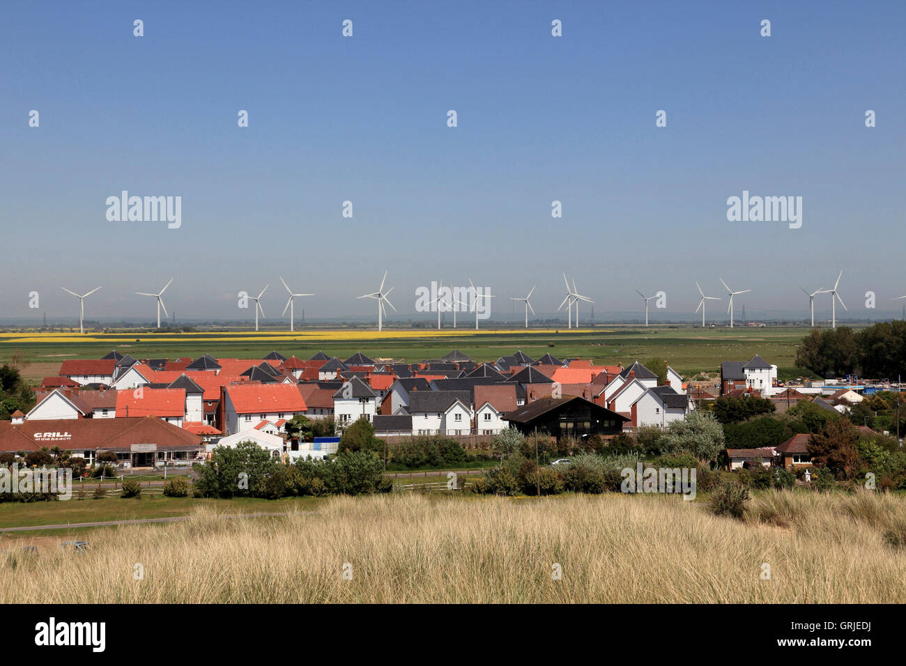 Camber Dorf & Welland Marsh Wind Farm, East Sussex, UK Stockfoto