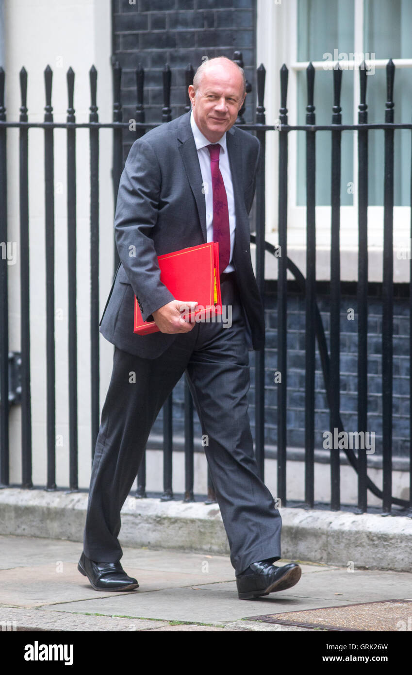 Großbritanniens Arbeit und Renten Sekretär, Damian Green, kommt für eine Sitzung des Kabinetts in 10 Downing Street Stockfoto