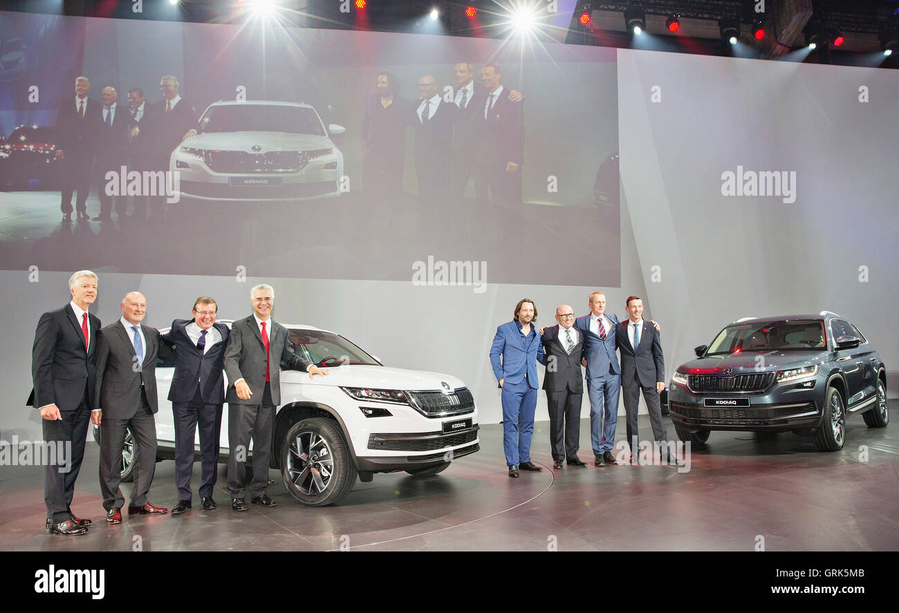 Skoda Auto, Manager, Dieter Seemann, Klaus-Dieter Schurmann, Bohdan Wojnar, Michael Oeljeklaus, Chefdesigner, Jozef Kaban, CEO, Bernhard Maier, Christian Strube, Werner Eichhorn, Skoda Kodiaq, SUV Stockfoto