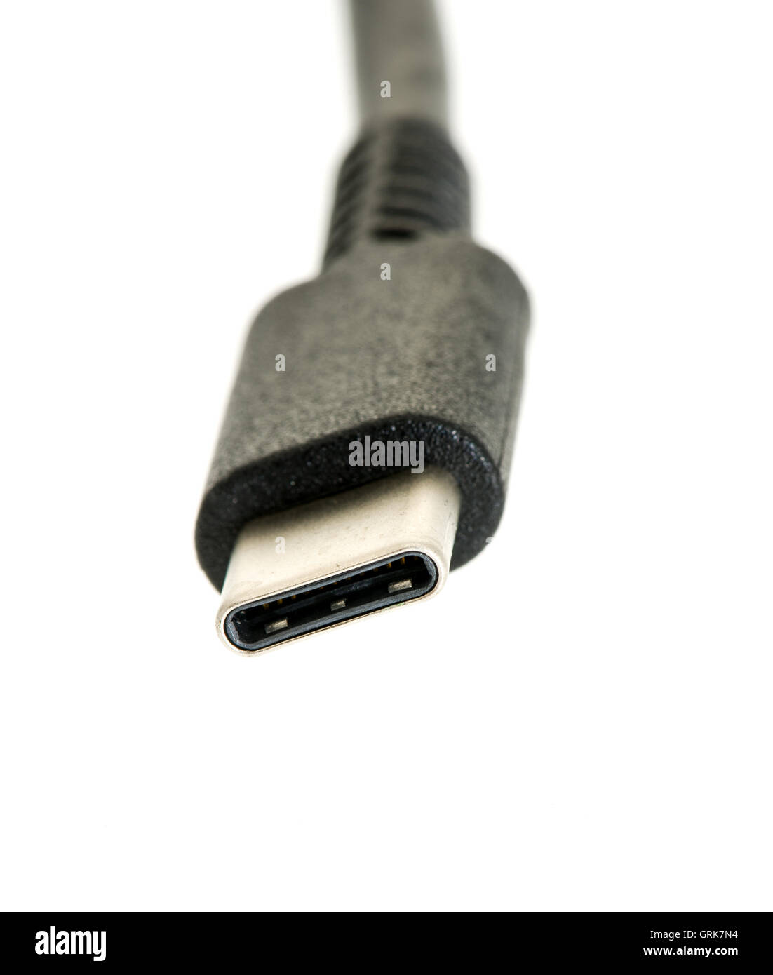Aufnahme einer USB-Typ-C-Verbindung auf einem isolierten Hintergrund hautnah Stockfoto