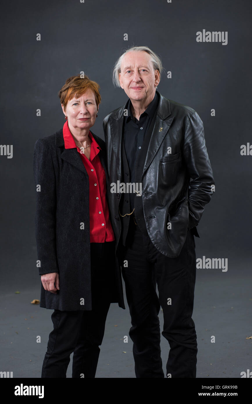 Britischen Comic-Zeichner und Autor Bryan Talbot zusammen mit seiner Frau, britischer Wissenschaftler und Autor Mary M Talbot. Stockfoto