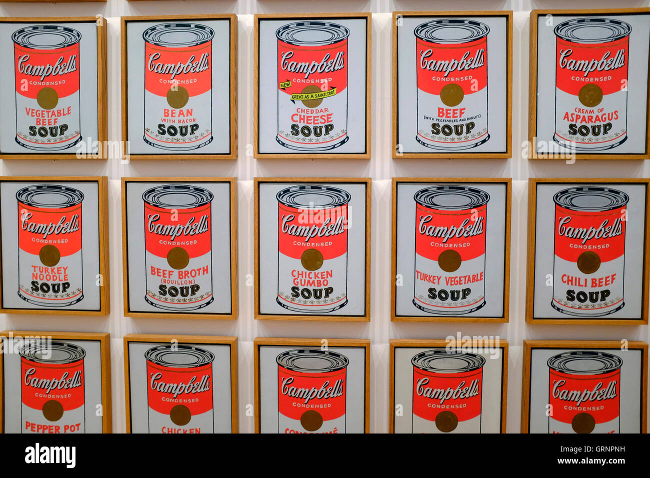 Campbells Suppendosen (1962) von Andy Warhol im Museum of Modern Art (MoMA). Manhattan, New York City, USA Stockfoto