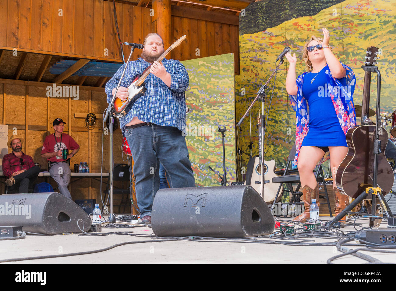 Samantha Martin und Matt Anderson in Canmore Folk Music Festival, Canmore, Alberta, Kanada Stockfoto