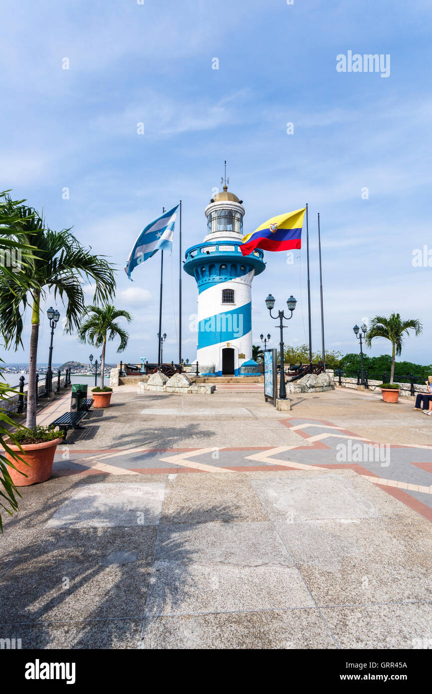 Leuchtturm auf dem Hügel am Barrio Las Penas, Guayaquil, zweite Stadt in Ecuador, Südamerika Stockfoto