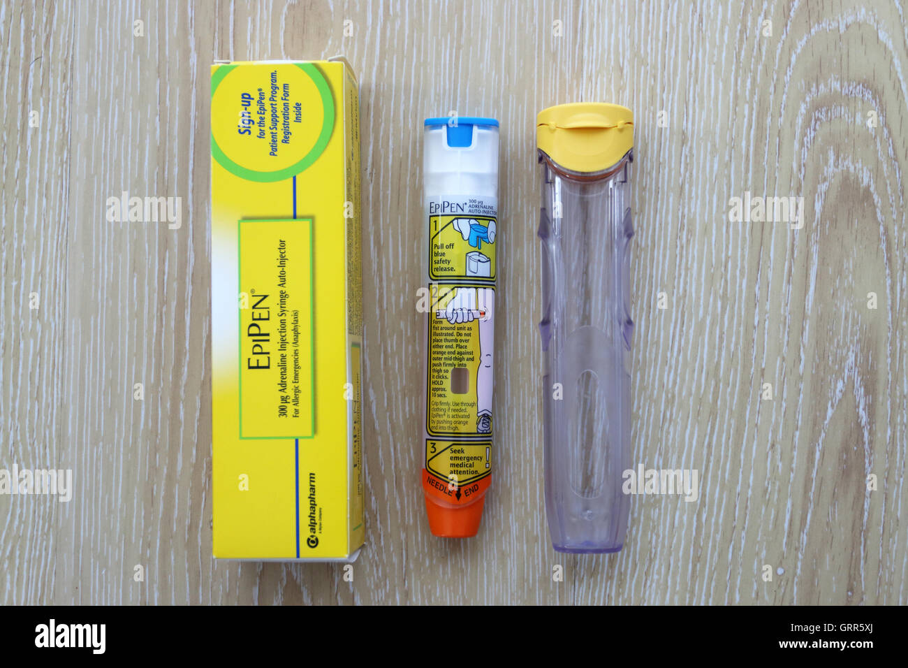 Schließen Sie herauf Bild der Erwachsenen EpiPen - Adrenalin-Injektion für Anaphylaxie Stockfoto