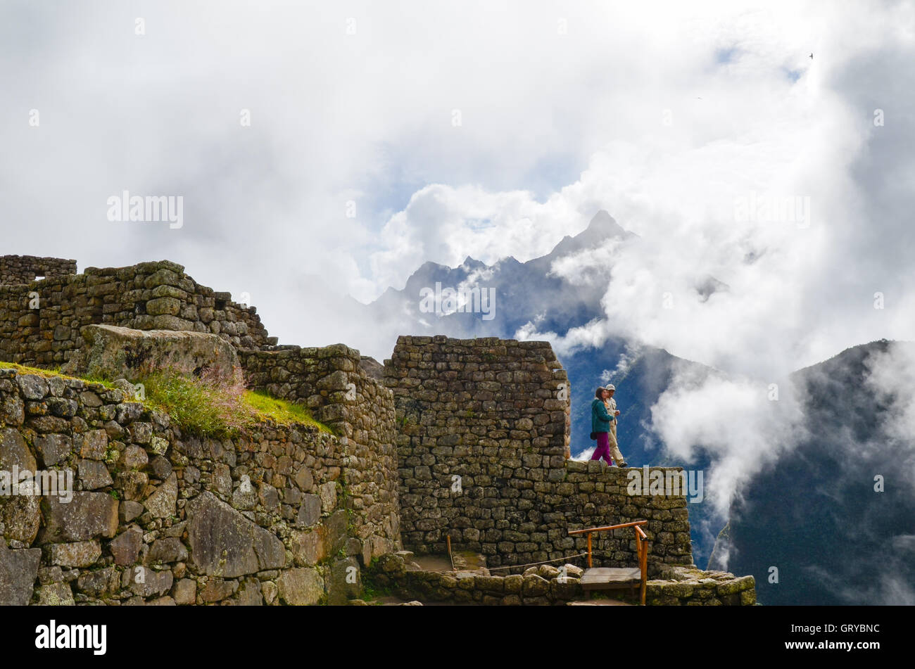 MACHU PICCHU, CUSCO REGION, PERU - 4. Juni 2013: Details des Wohngebietes von 15. Jahrhundert Inka-Zitadelle Machu Picchu Stockfoto