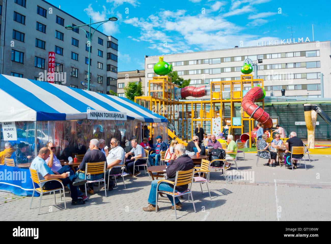 Cafe Terrasse, Kauppatori, market Square, Pori, West-Finnland Stockfoto