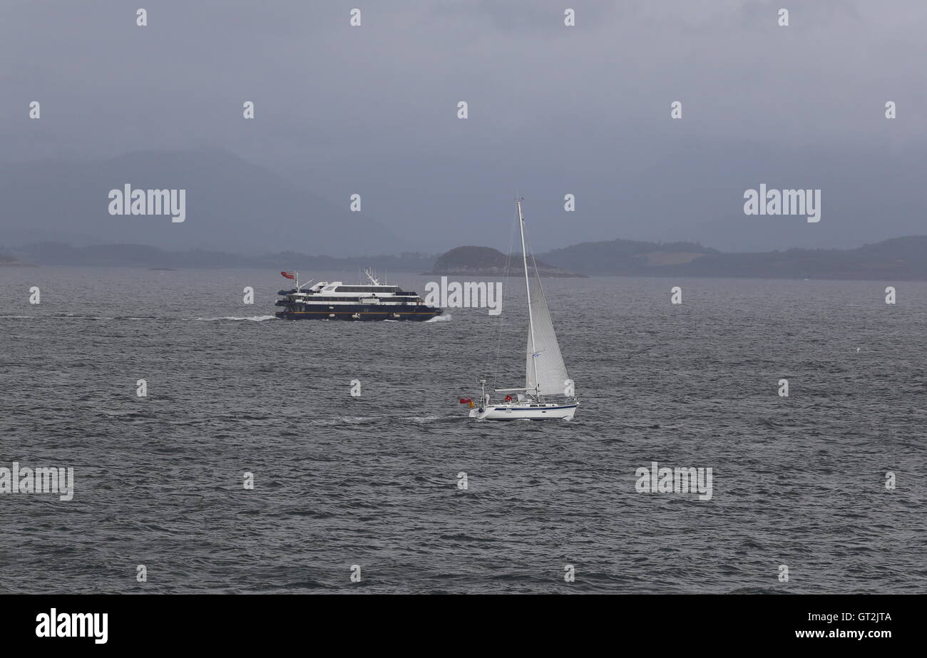 MV Herr der Glens vorbei Yacht Schottland September 2016 Stockfoto