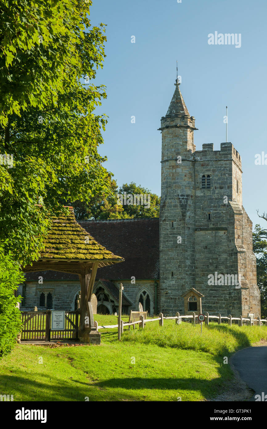 Die Kirche von St. Michael und alle Engel in kleinen Horsted, East Sussex, England. Stockfoto