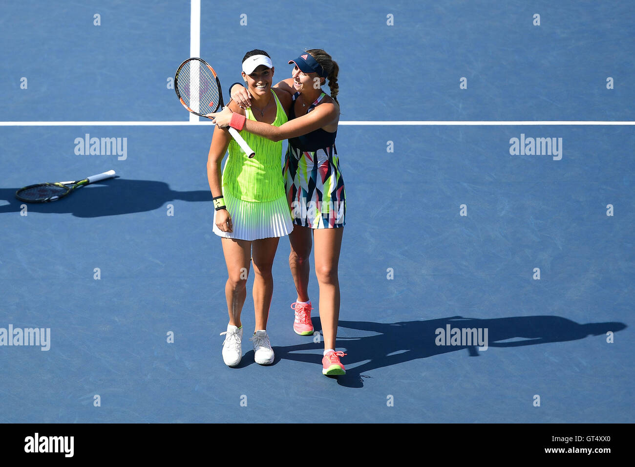 Flushing Meadows, New York, USA. 08. Sep, 2016. US Open Tennis Championships. Kristina Mladenovic (FRA) und Caroline Garcia (FRA) sets wie sie schlagen Hingis (6) und Vandeweghe (6) in 2 ins Finale. © Aktion Plus Sport/Alamy Live-Nachrichten Stockfoto