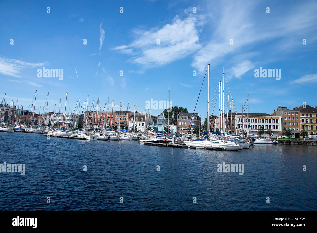 Dünkirchen malerischen Innenhafen befindet sich in der Nähe von Stadtzentrum, Nord, Frankreich Stockfoto